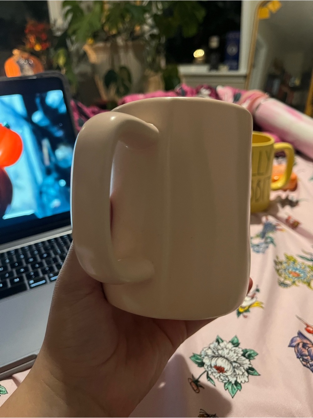 Rae Dunn #MOM LIFE Pink Ceramic Mug - Picture 4 of 6